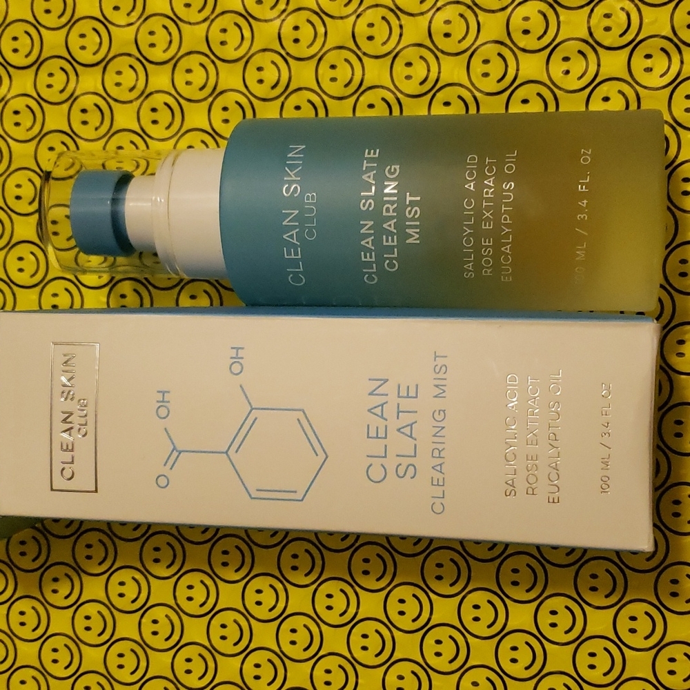 CLEAN SKIN CLUB Clean slate clearing mist 3.4Fl. OZ